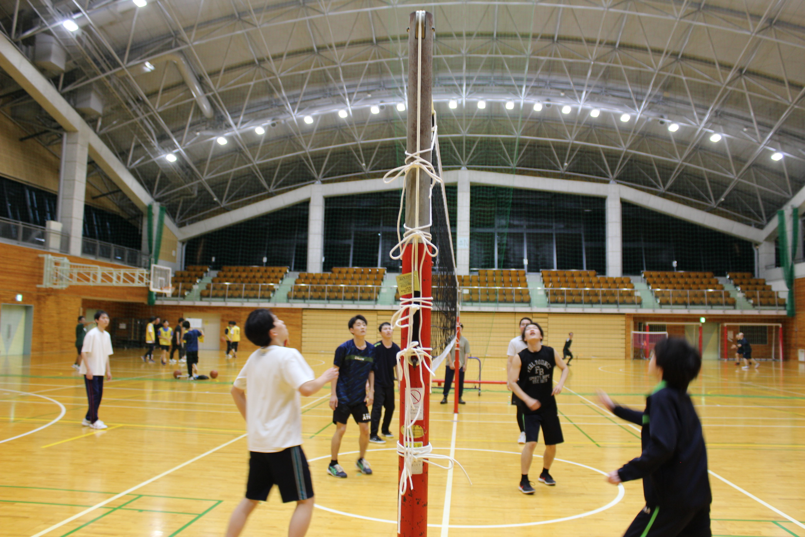 学生自治会は体育行事を開催しました